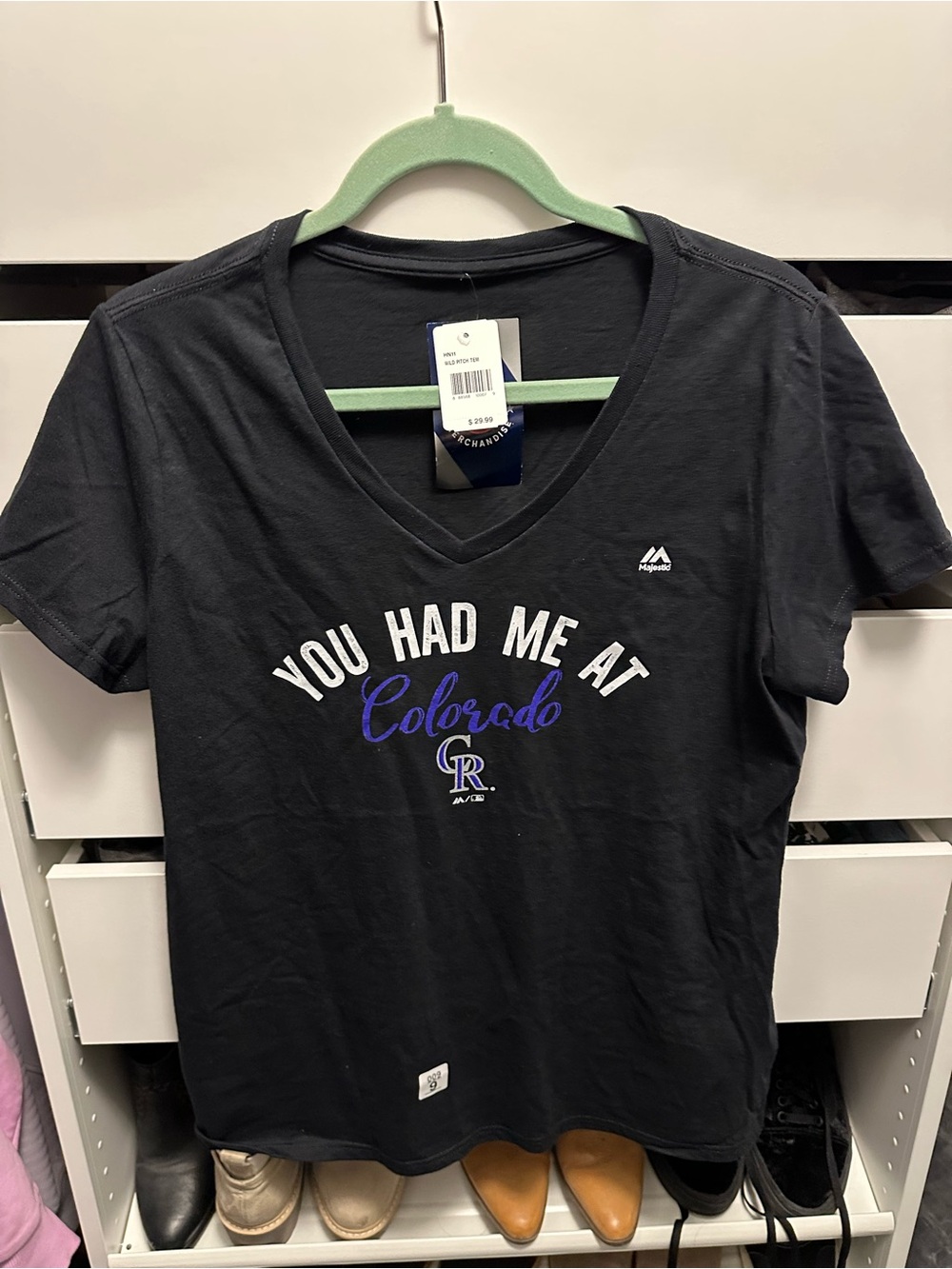 Colorado Rockies Women's Black V-Neck T-Shirt Size L